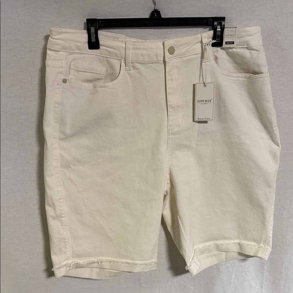 Judy Blue 3XL White Denim Shorts Mid-Rise Style # JB150062